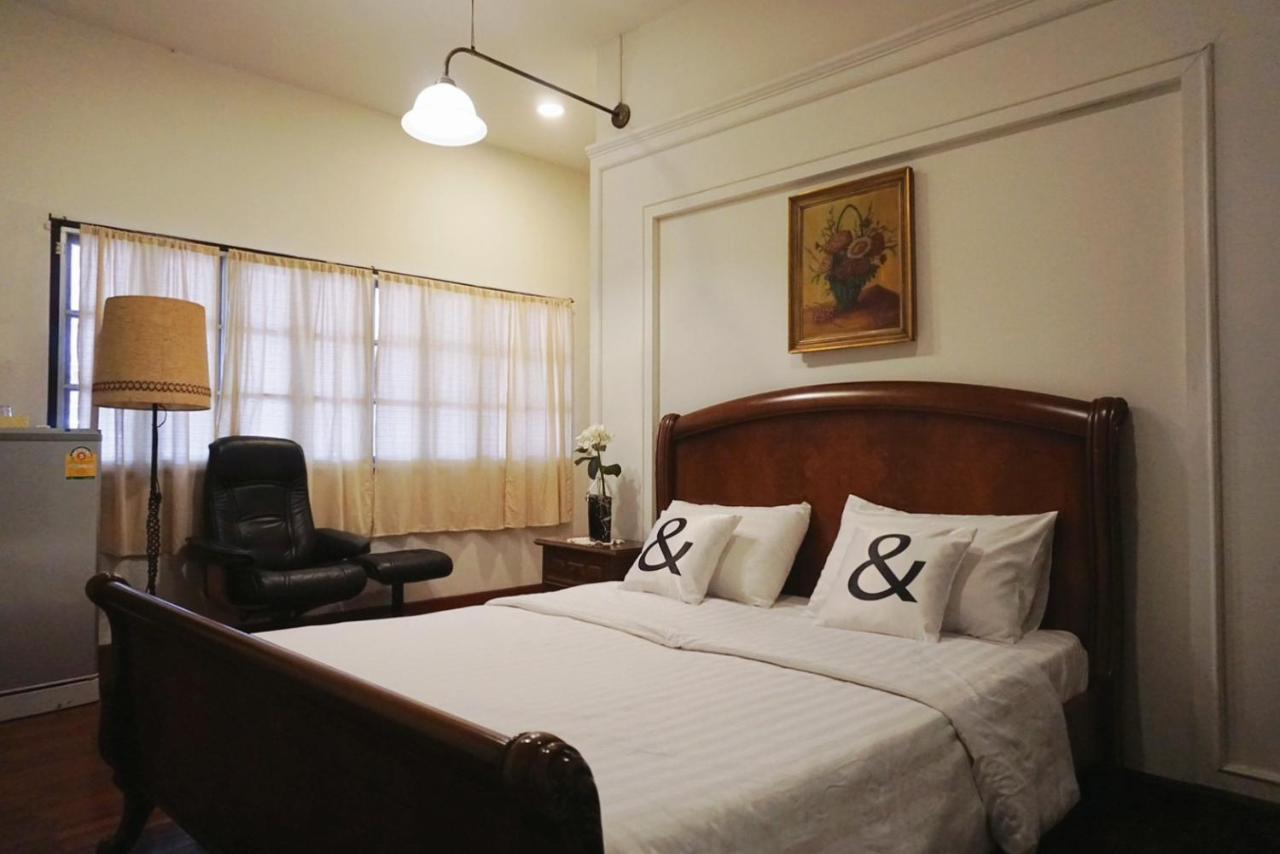 Manee Guesthouse And Record บ้านมานี Chiang Mai Exteriör bild