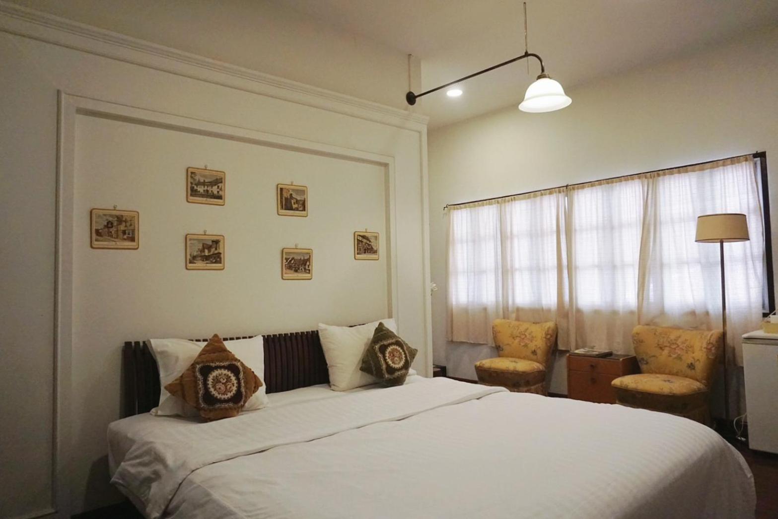 Manee Guesthouse And Record บ้านมานี Chiang Mai Exteriör bild
